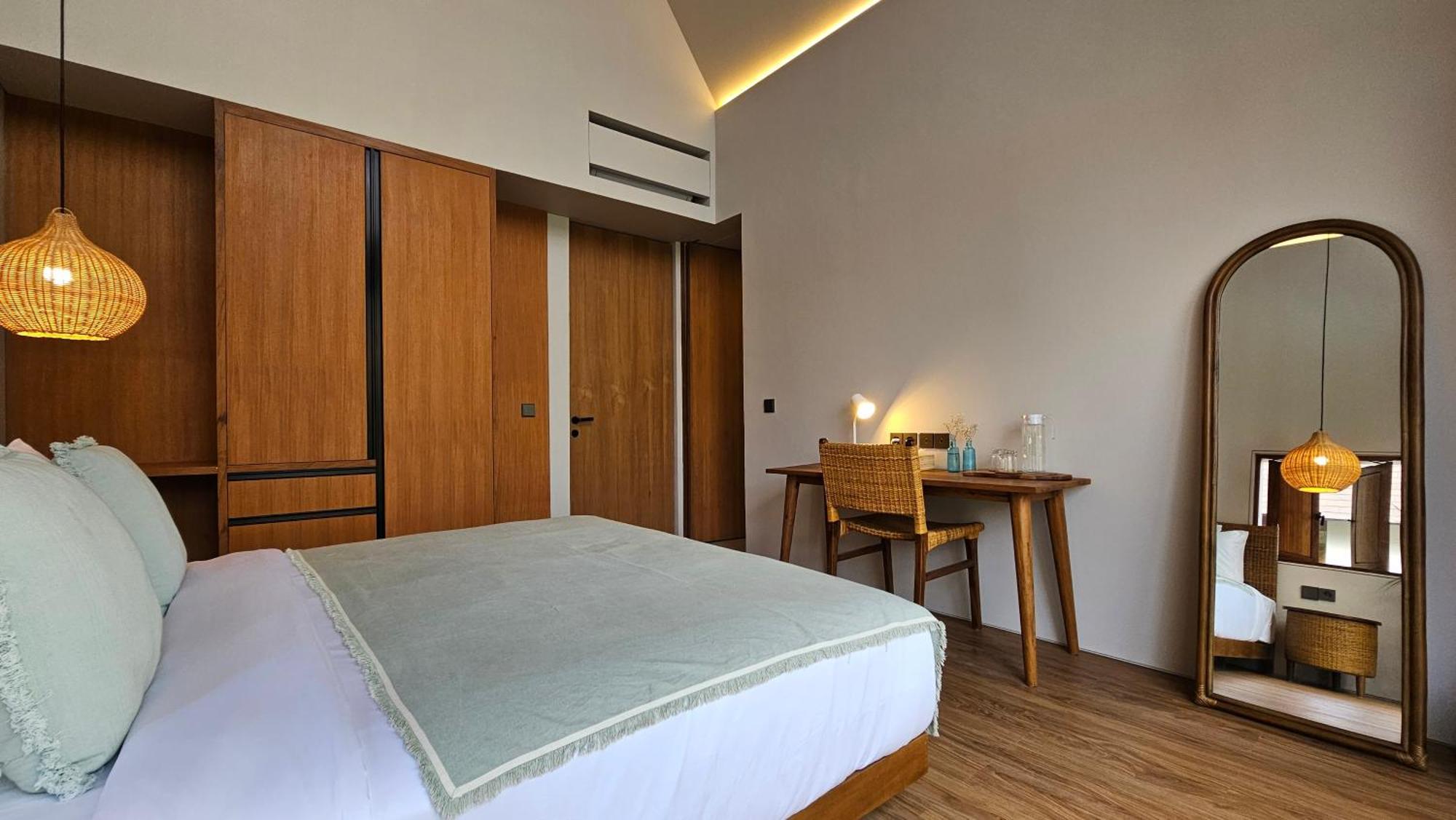 Pulang Pererenan By Nakula * Canggu (Bali)